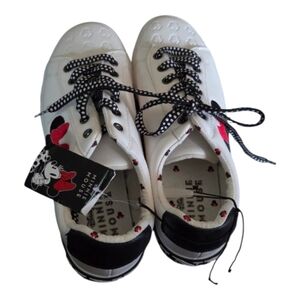 Minnie Mouse Kids Shoes - White and Black